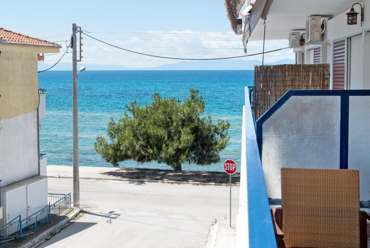 Seafront 2 Bedrooms Apartment Néa Iráklia Eksteriør bilde